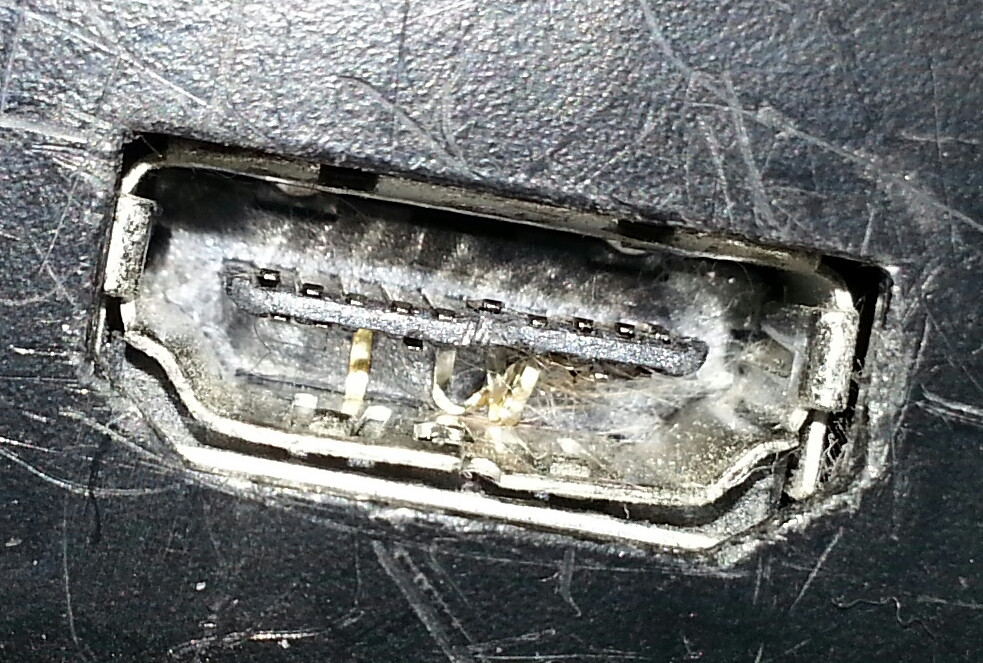 Example of a damaged HDMI socket